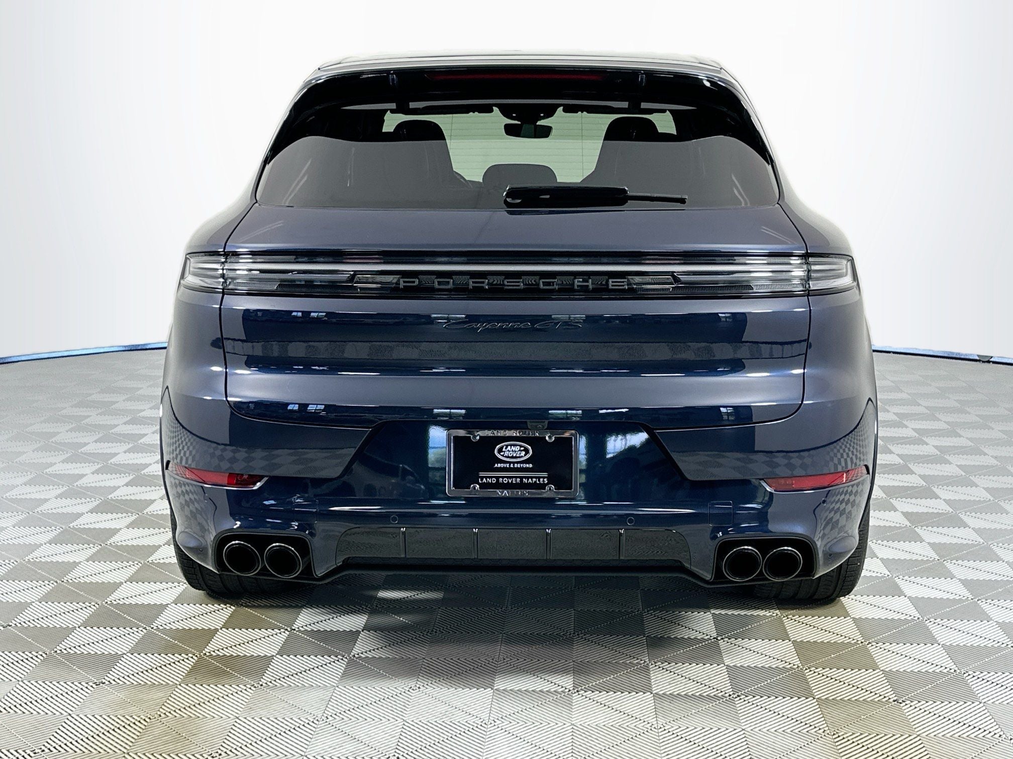 2025 Porsche Cayenne GTS