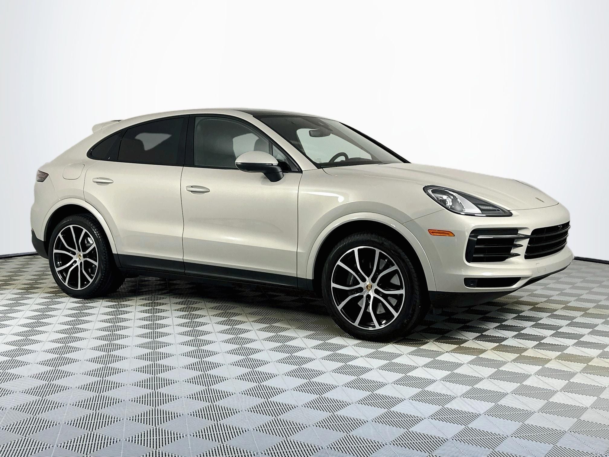 2023 Porsche Cayenne Coupe Base