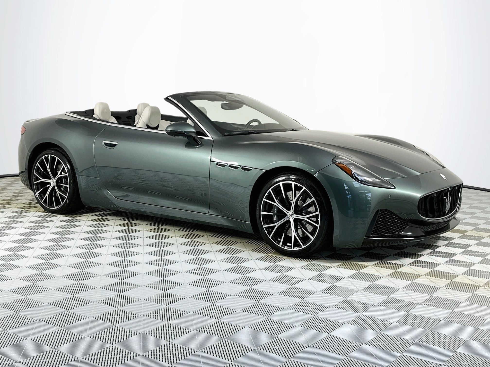 2026 Maserati GranCabrio 