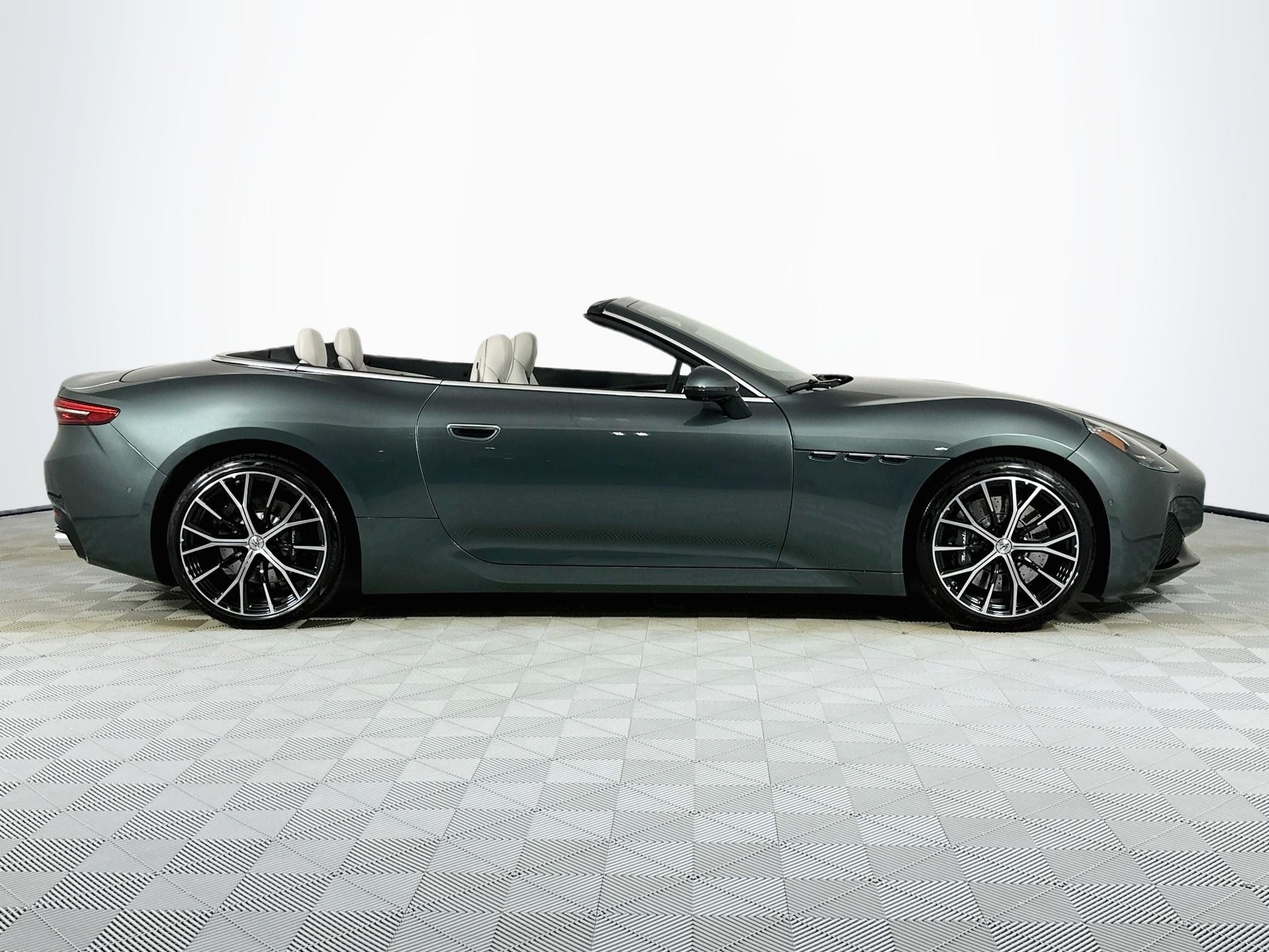 2026 Maserati GranCabrio 