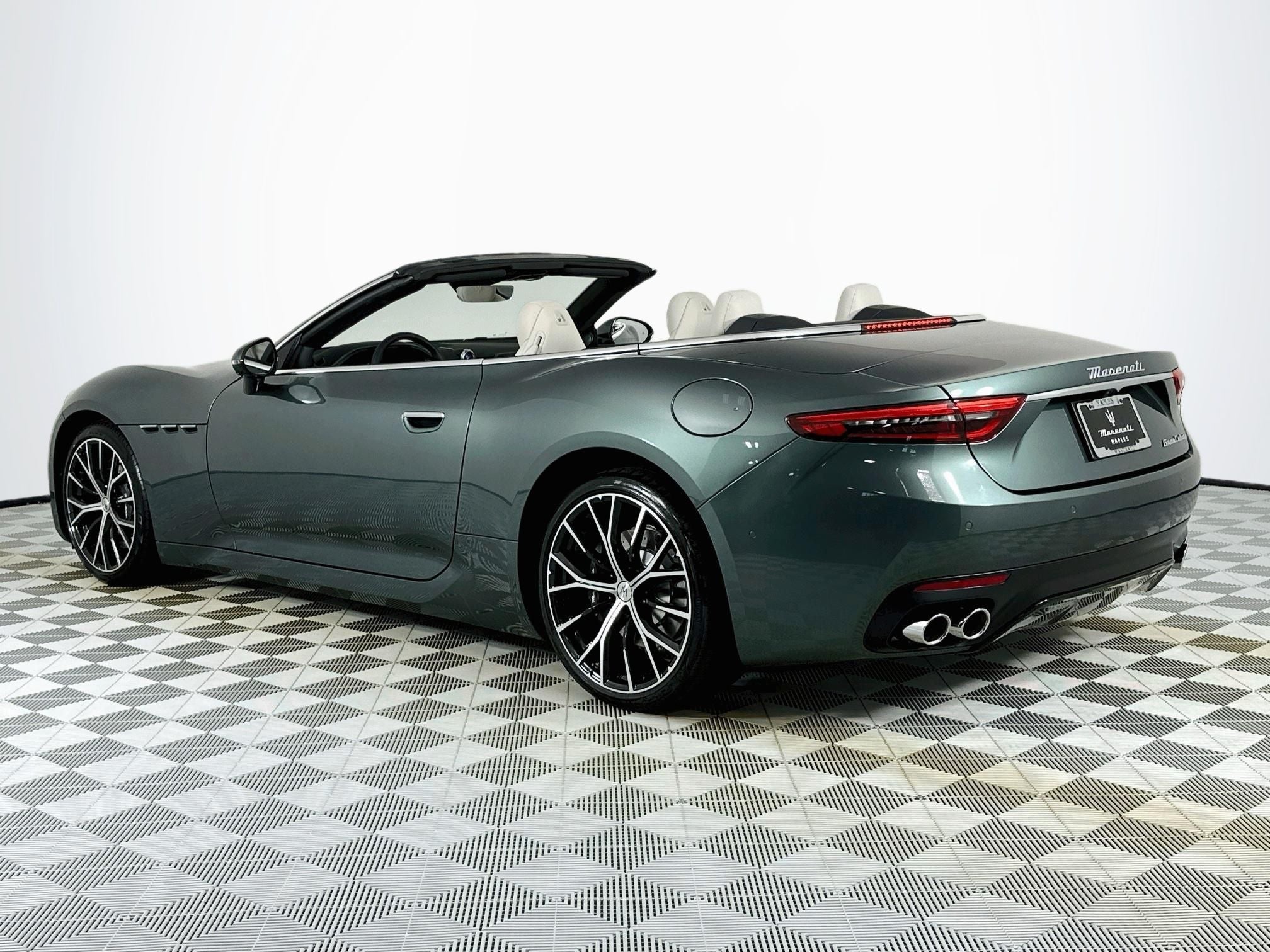 2026 Maserati GranCabrio 
