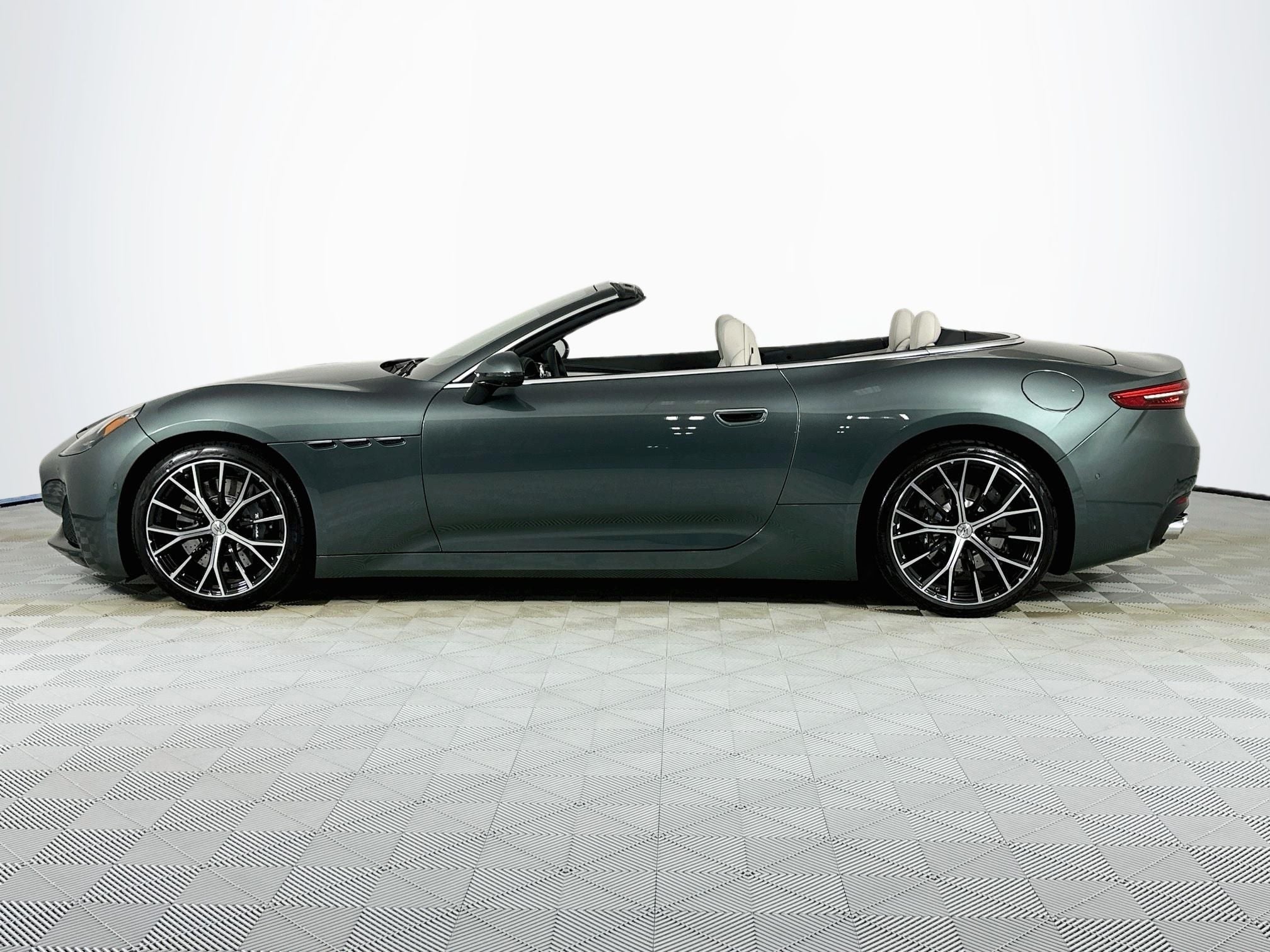 2026 Maserati GranCabrio 