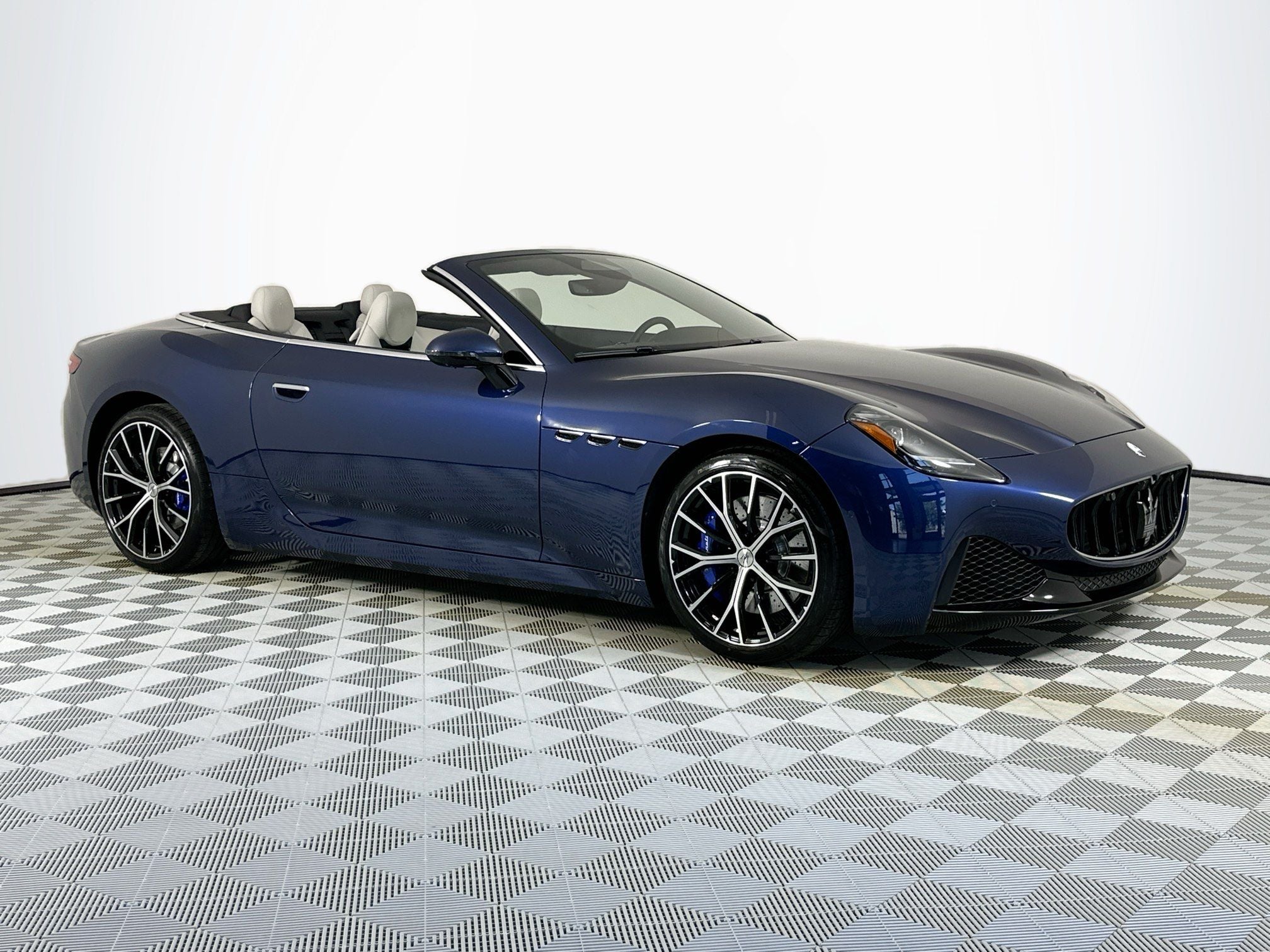 2026 Maserati GranCabrio 