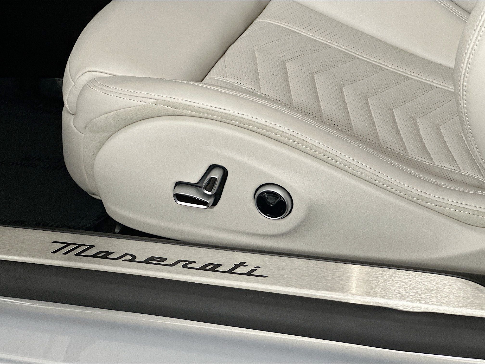 2026 Maserati GranCabrio 