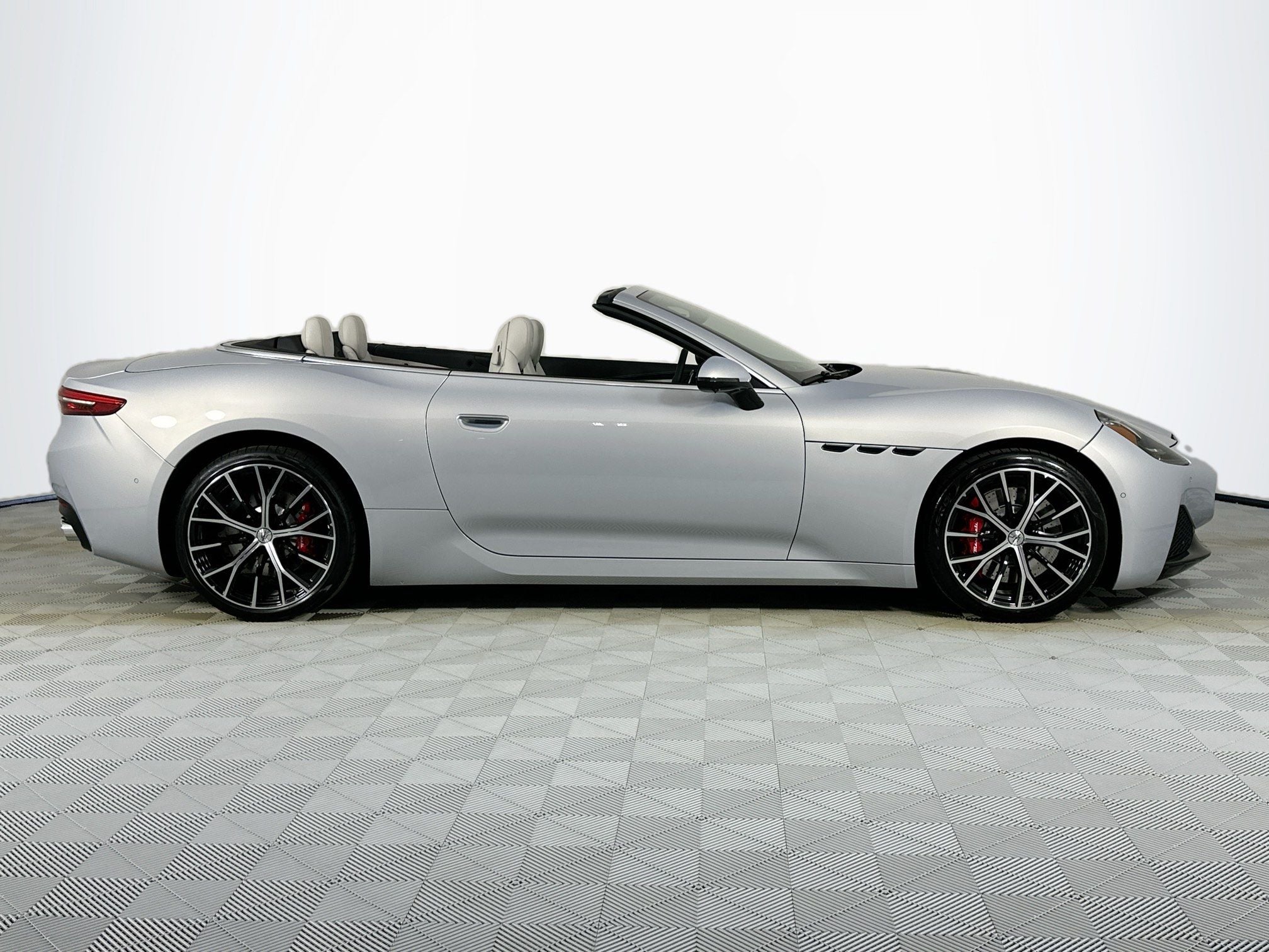 2026 Maserati GranCabrio 
