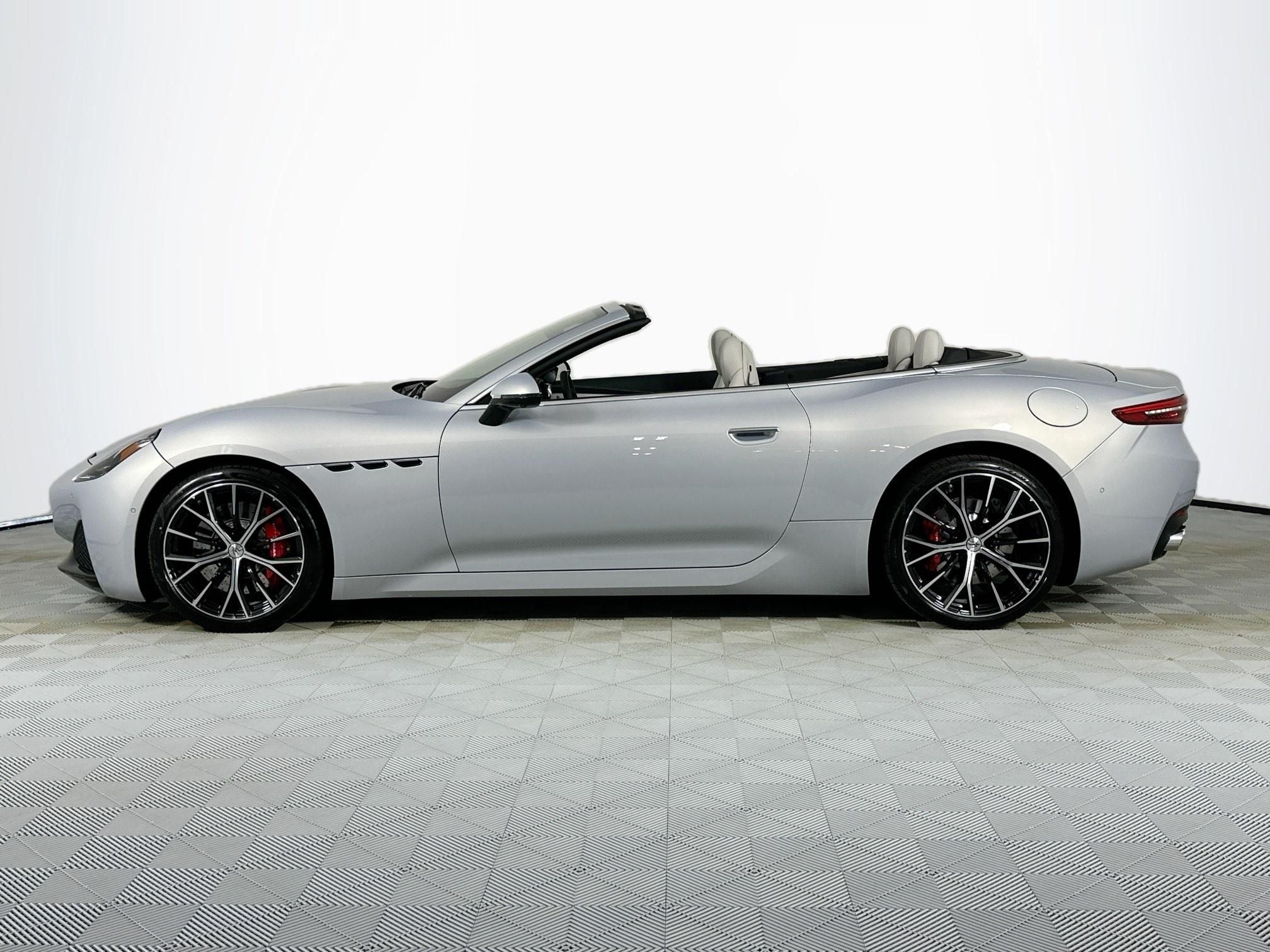 2026 Maserati GranCabrio 