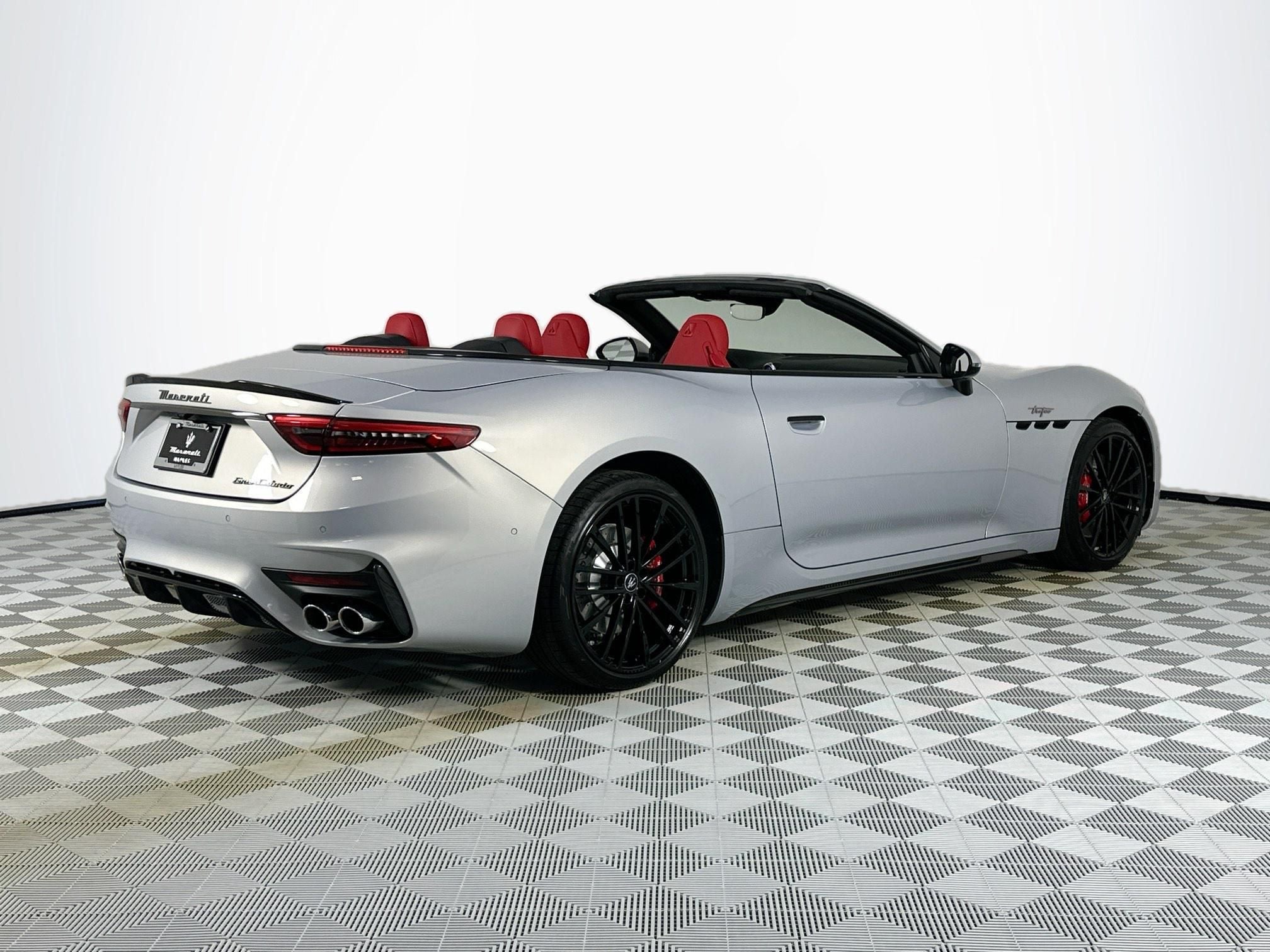 2026 Maserati GranCabrio Trofeo
