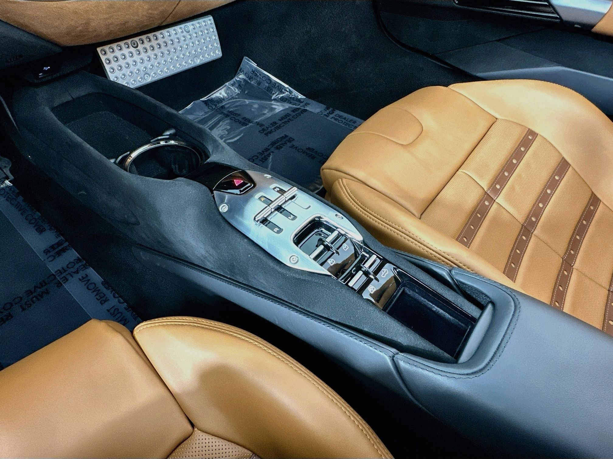 2023 Ferrari SF90 Spider Base