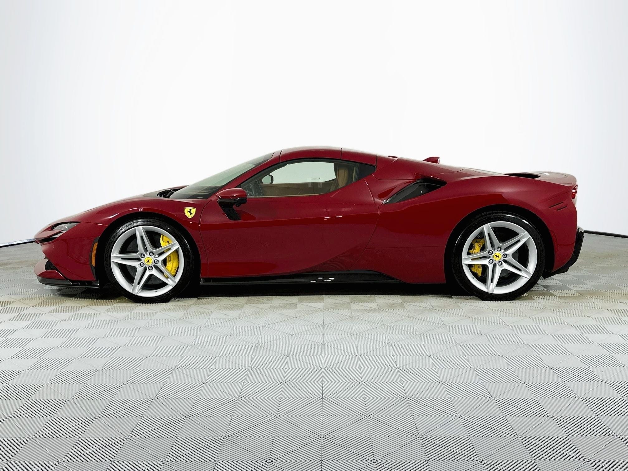 2023 Ferrari SF90 Spider Base