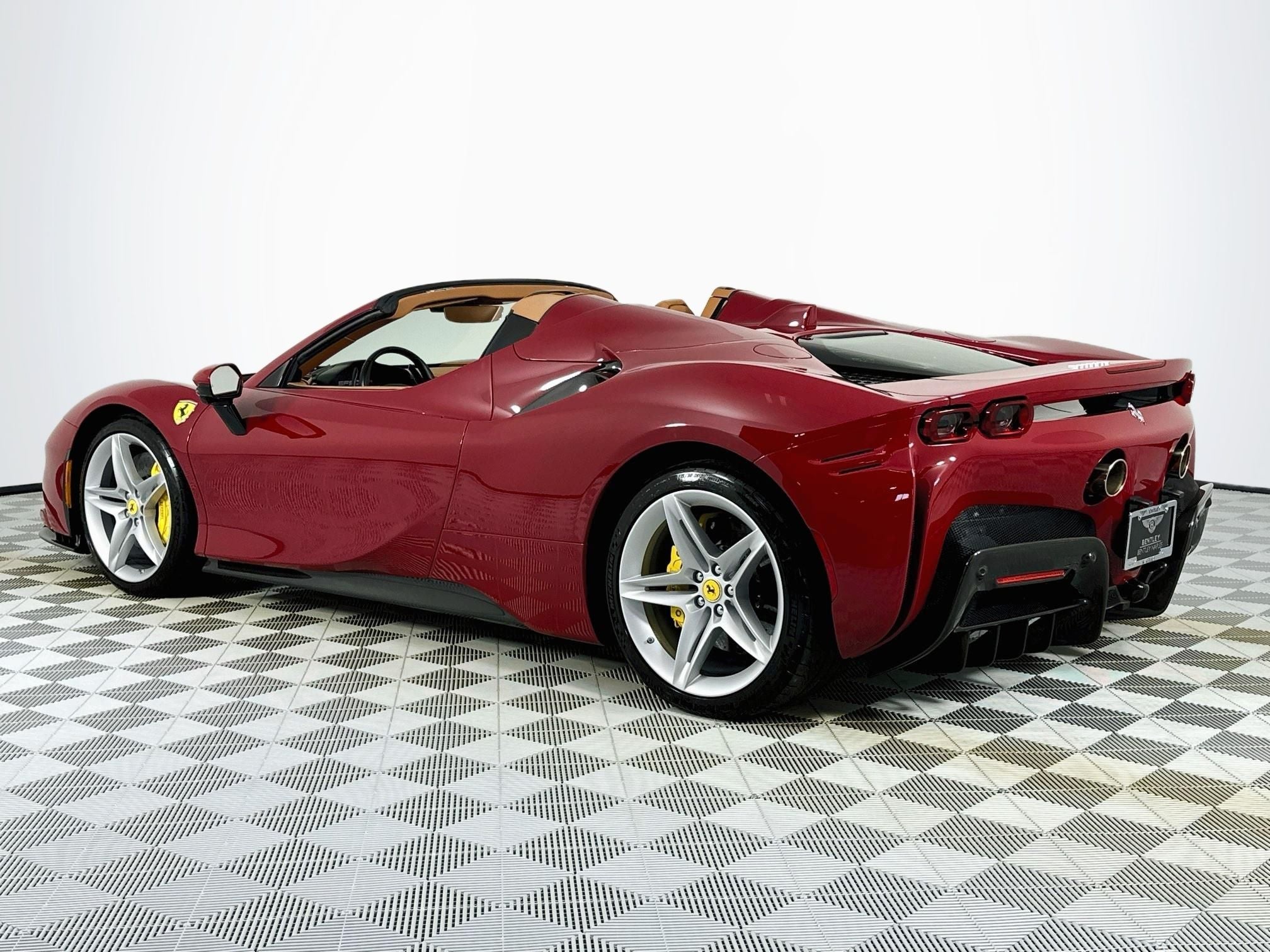 2023 Ferrari SF90 Spider Base