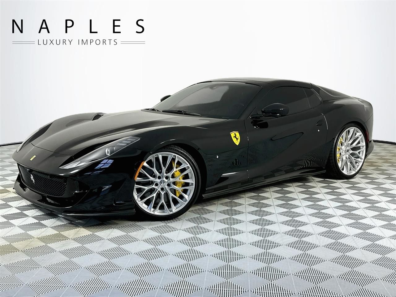 2023 Ferrari 812 GTS Base