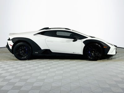2023 Lamborghini Huracan Sterrato Base