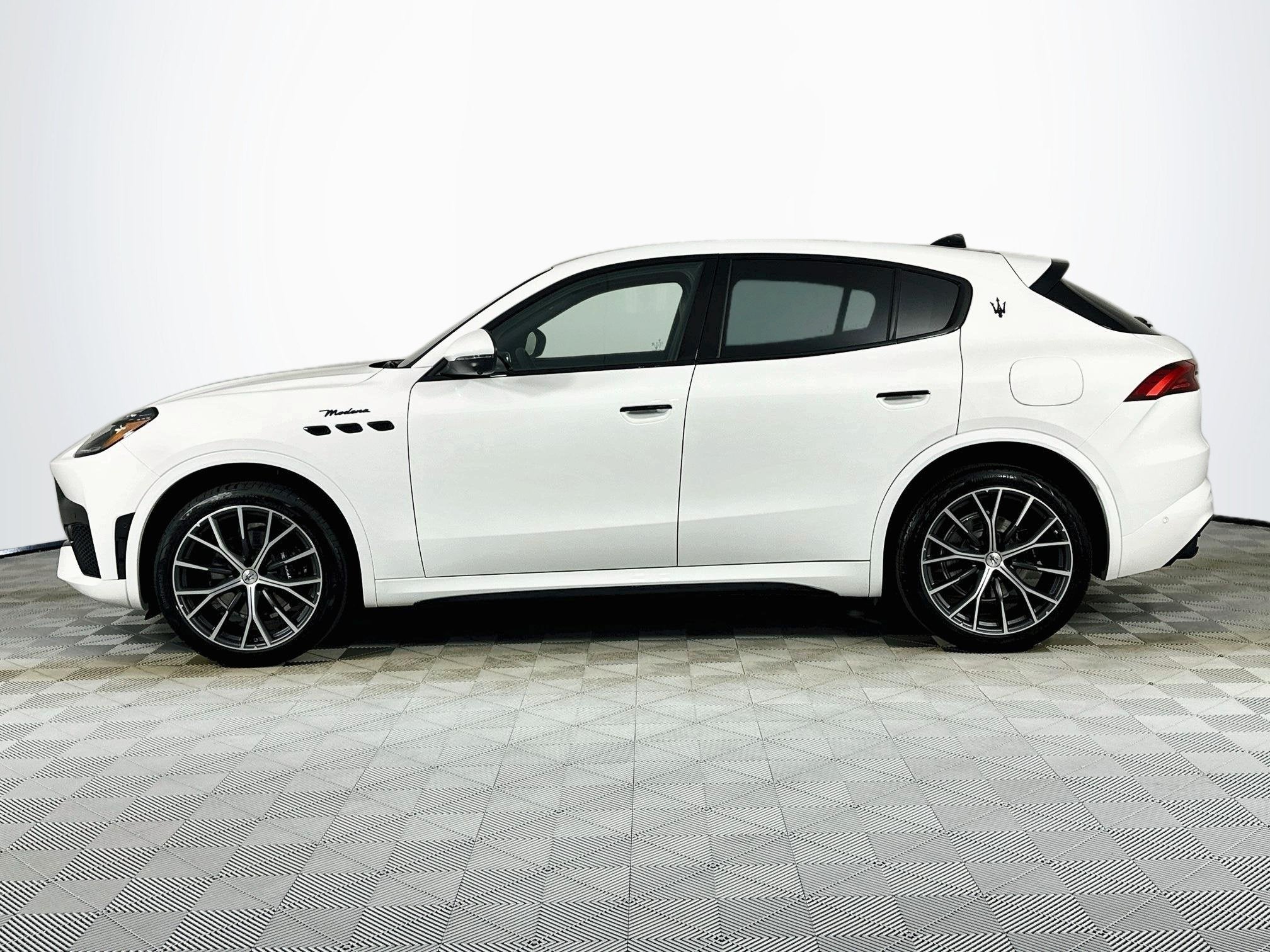 2027 Maserati Grecale Modena