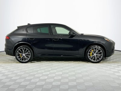 2026 Maserati Grecale Modena