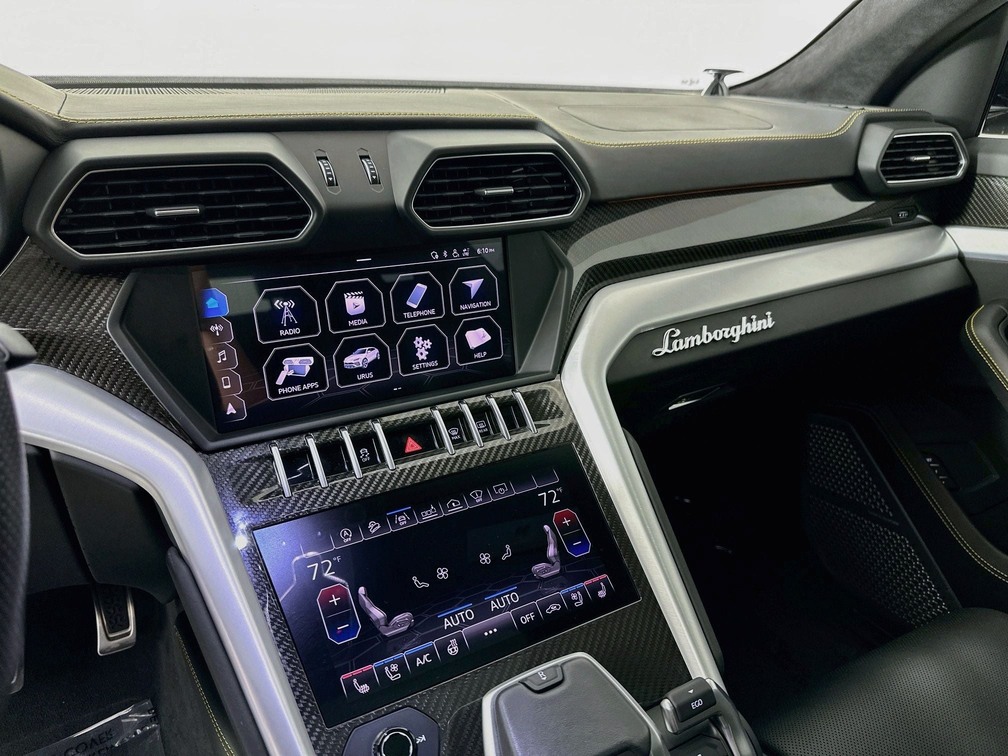 2019 Lamborghini Urus Base