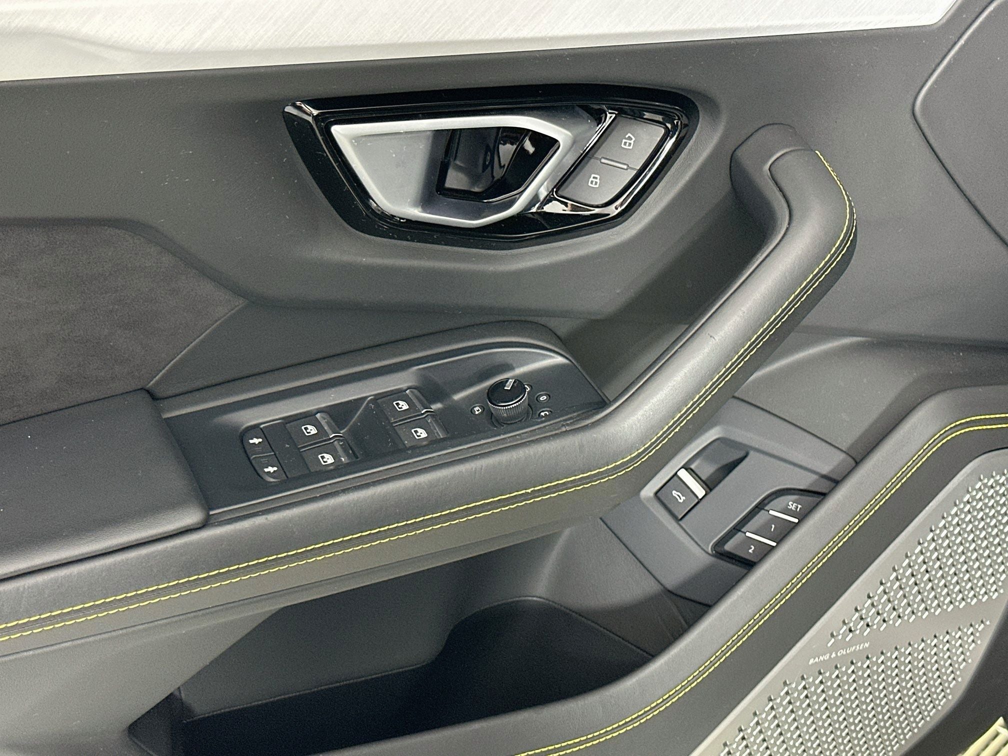 2019 Lamborghini Urus Base