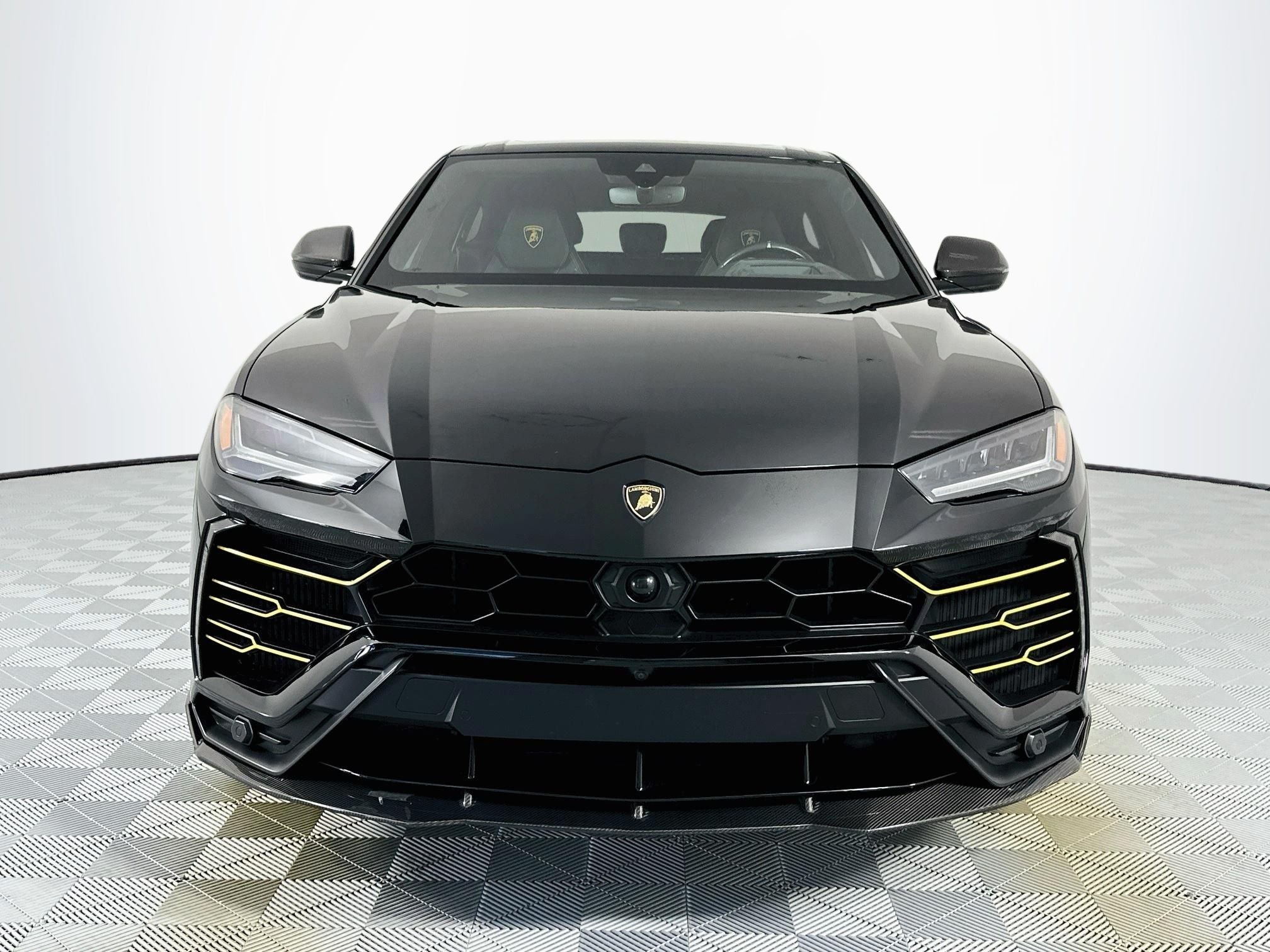 2019 Lamborghini Urus Base