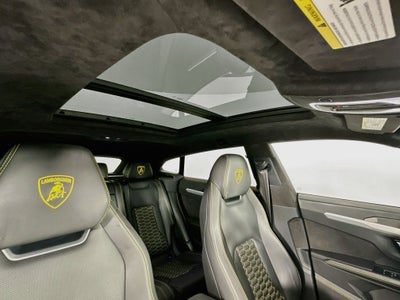 2019 Lamborghini Urus Base