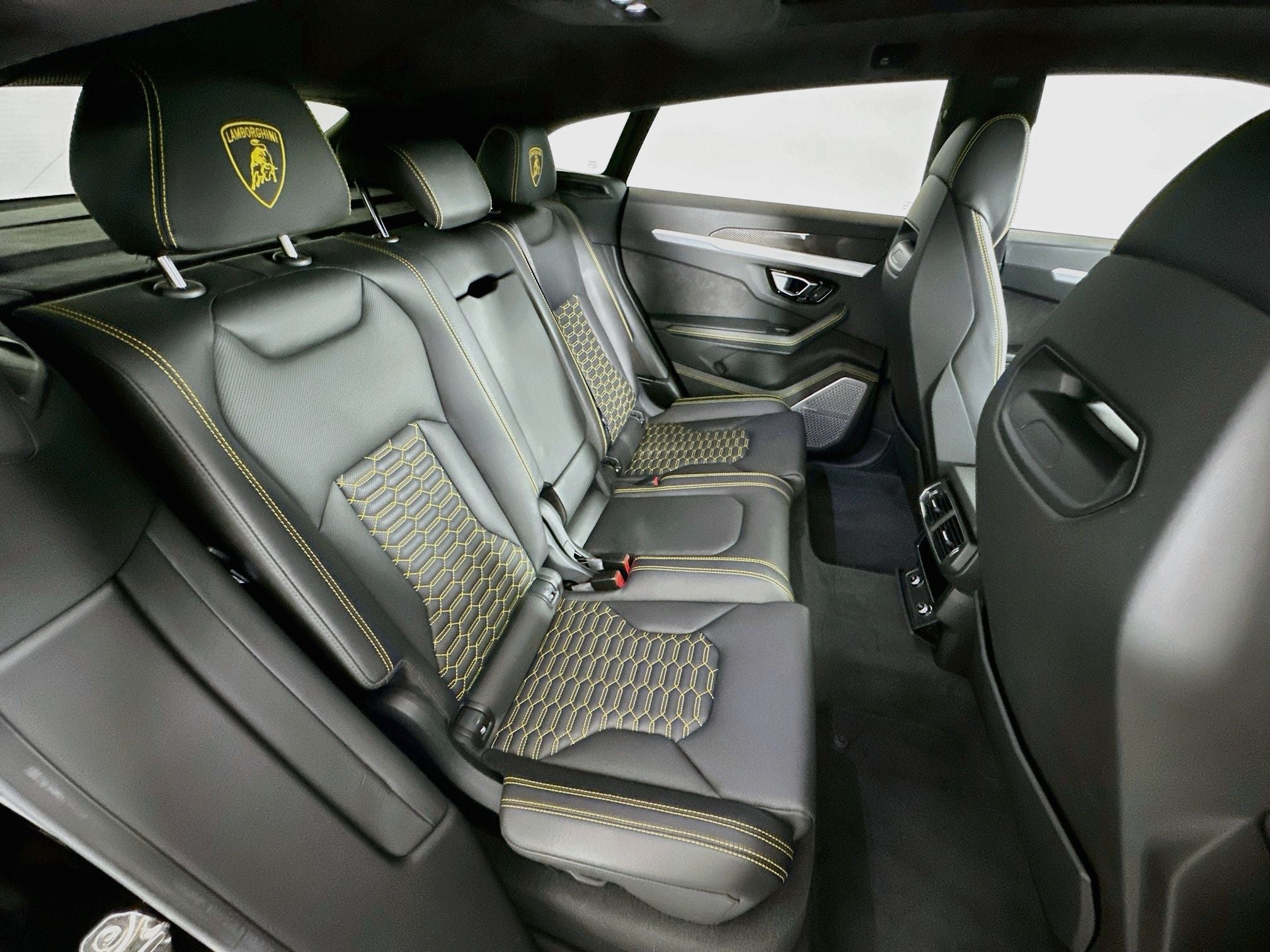 2019 Lamborghini Urus Base