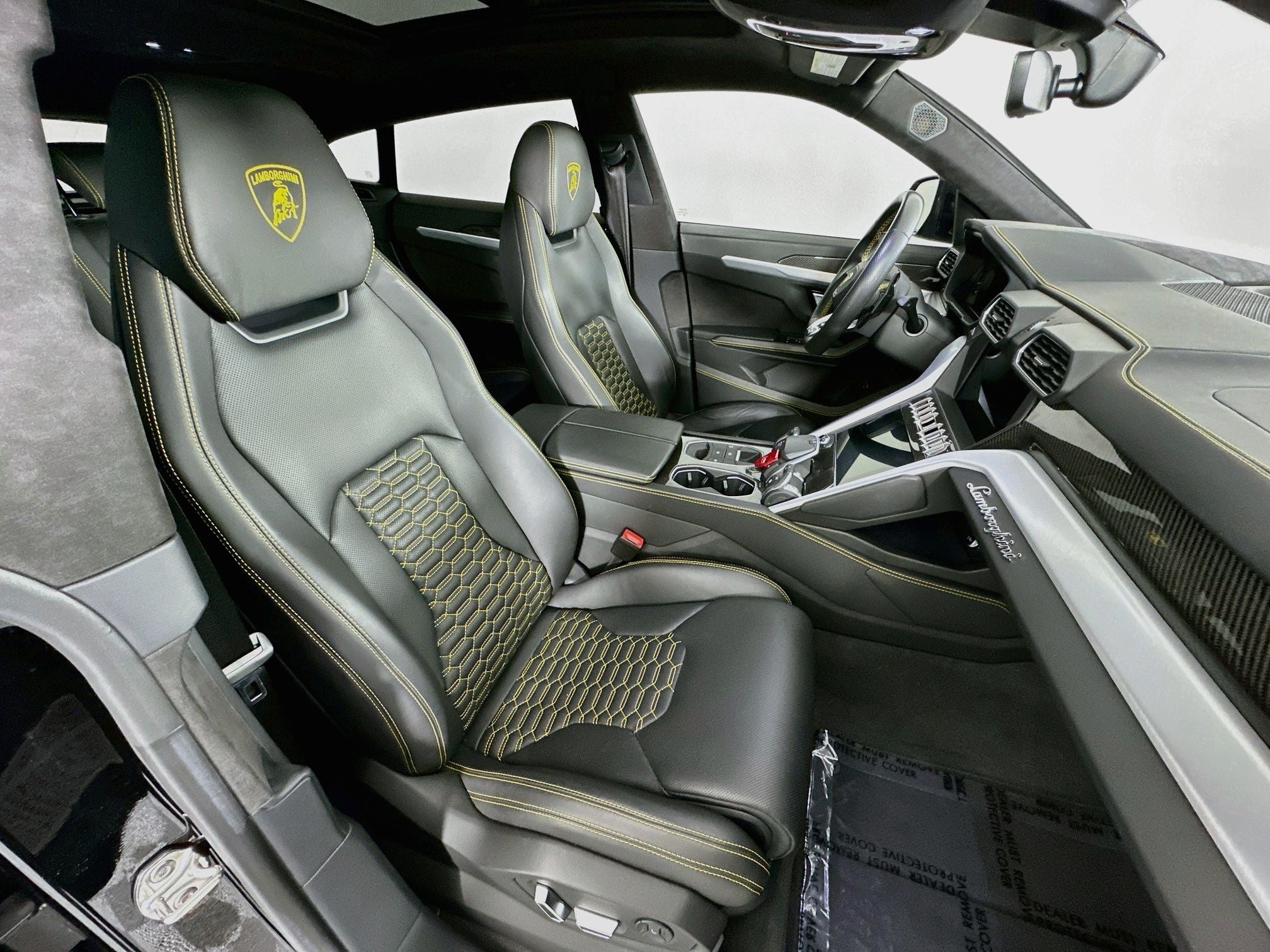 2019 Lamborghini Urus Base
