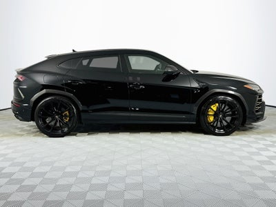 2019 Lamborghini Urus Base
