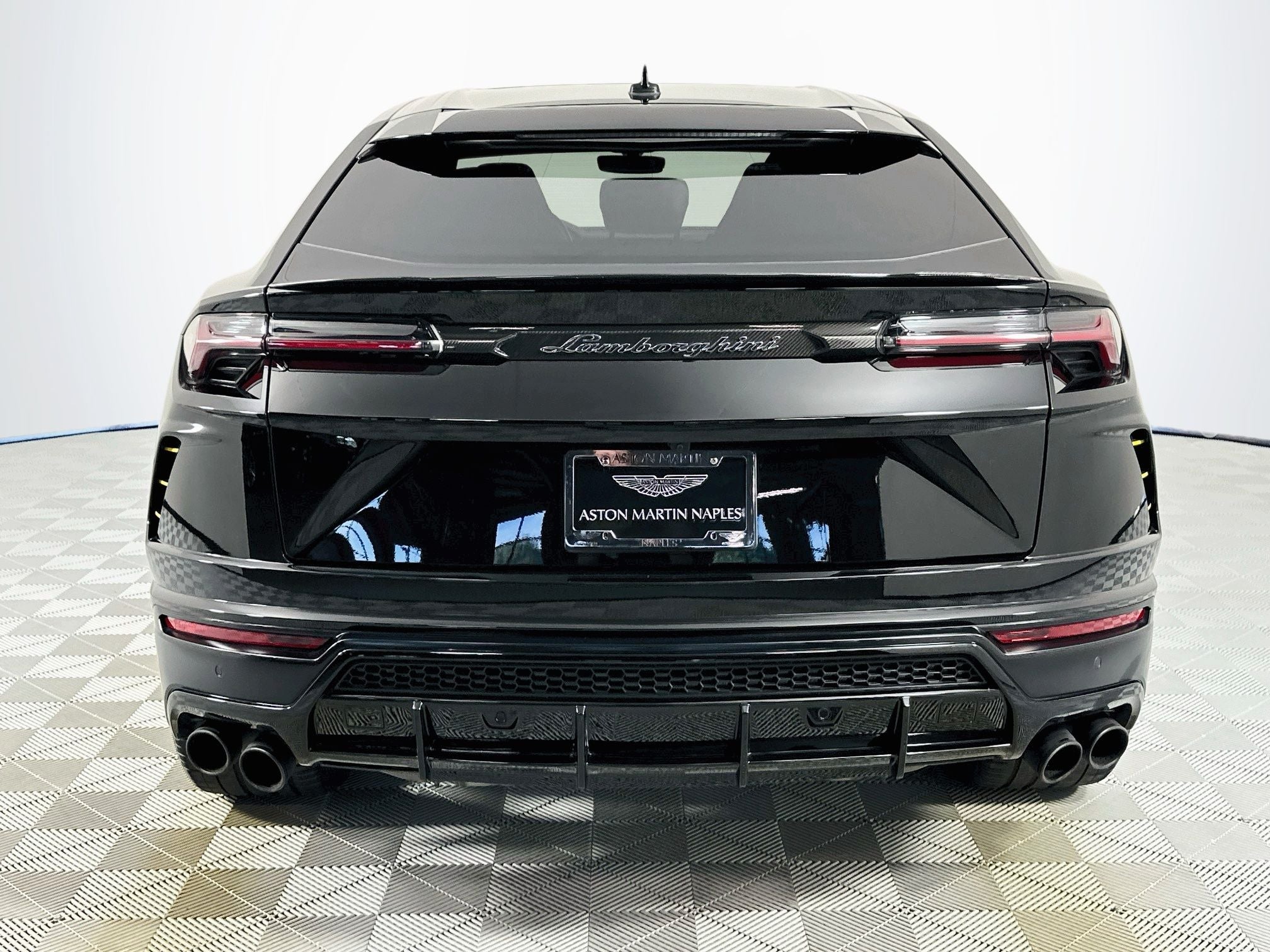 2019 Lamborghini Urus Base