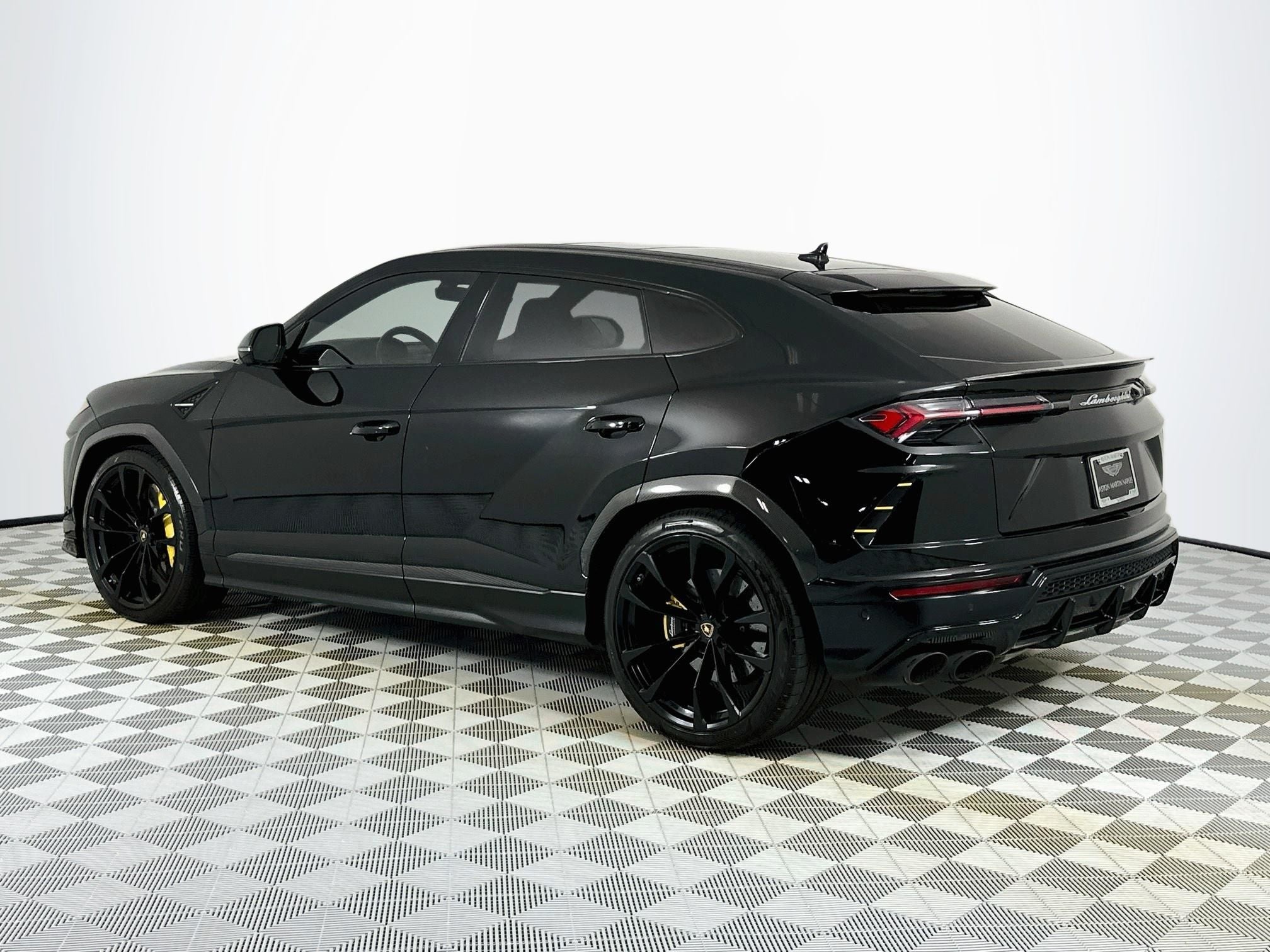2019 Lamborghini Urus Base