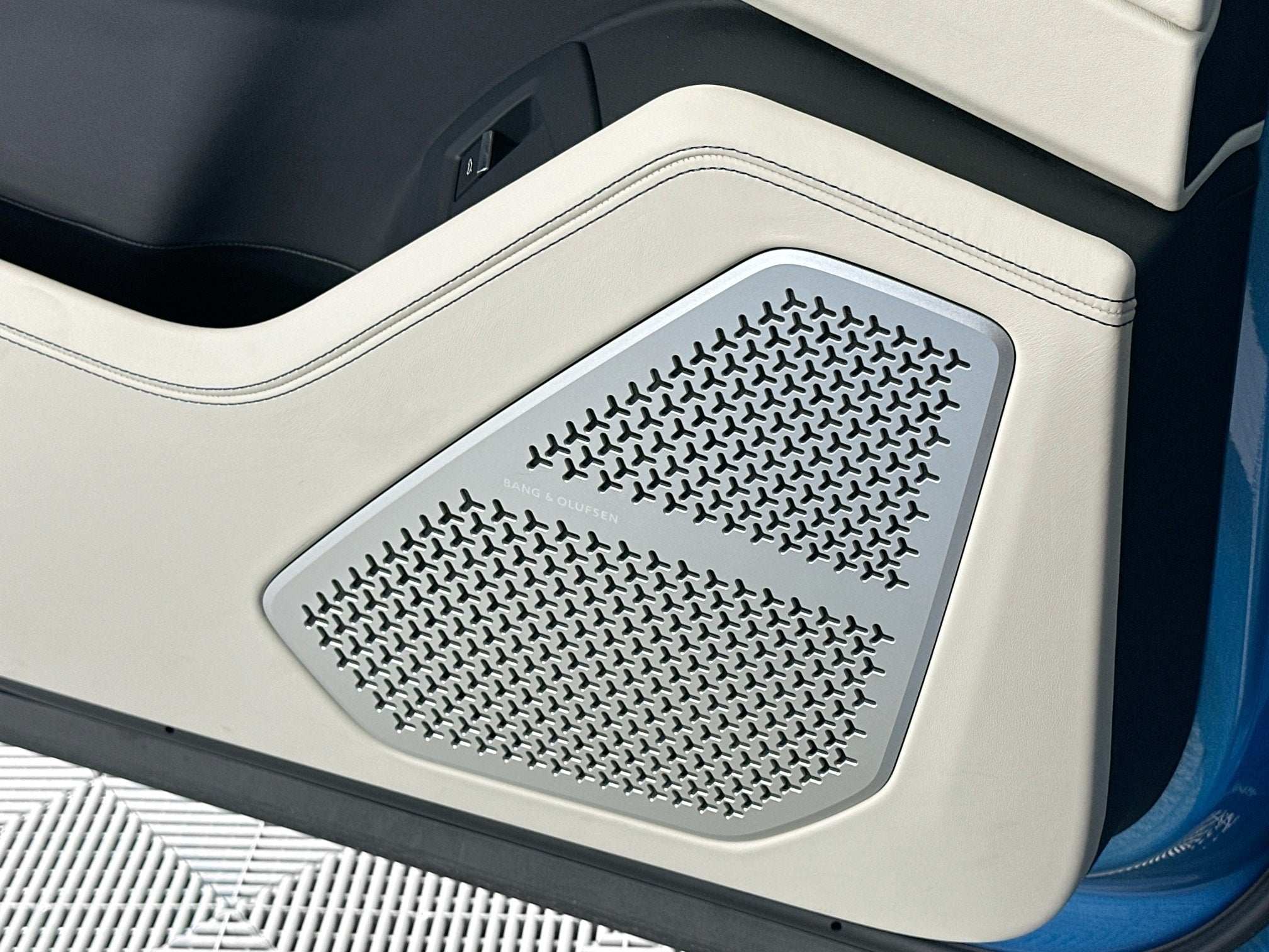 2023 Lamborghini Urus S