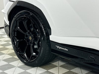 2024 Lamborghini Urus Performante