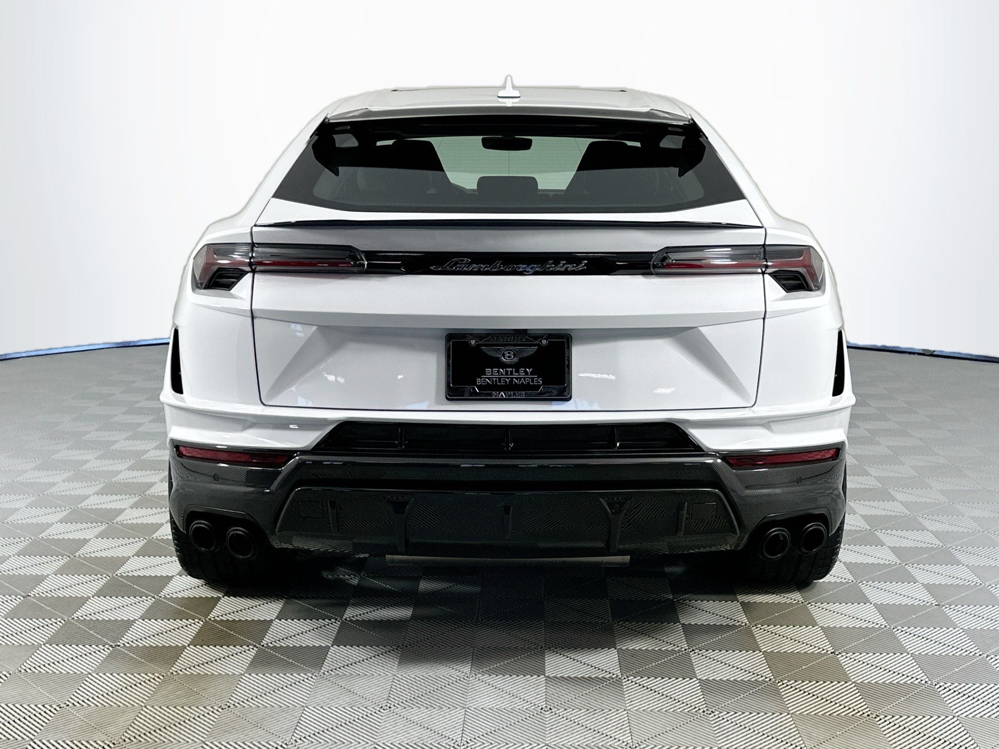 2024 Lamborghini Urus Performante