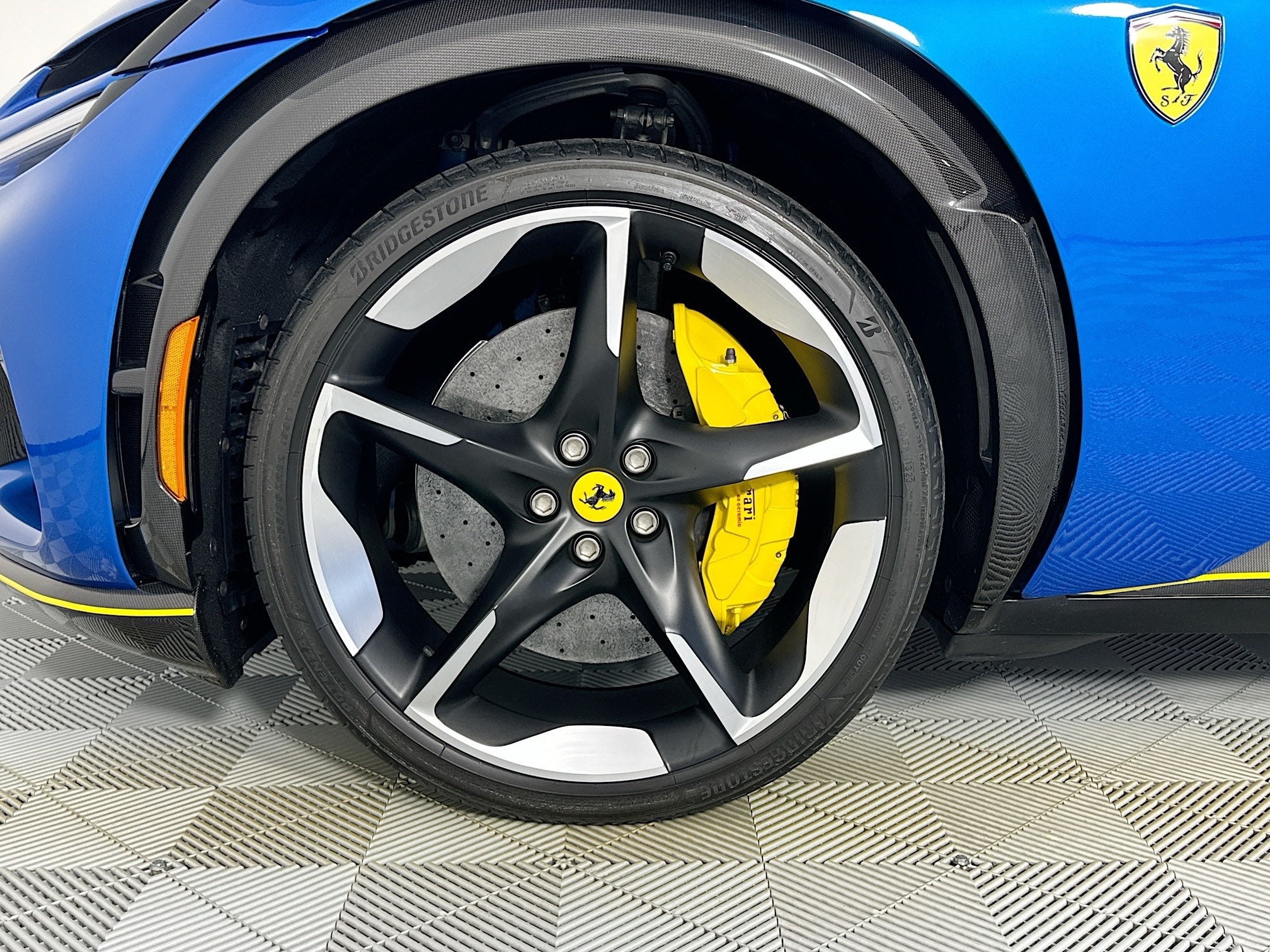 2023 Ferrari Purosangue Base